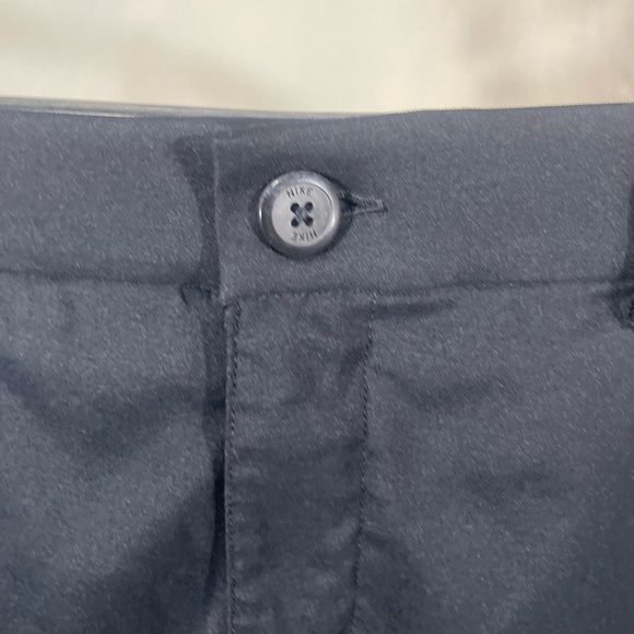 Nike DriFit Men’s Golf shorts black size 28 waist - Picture 3 of 5